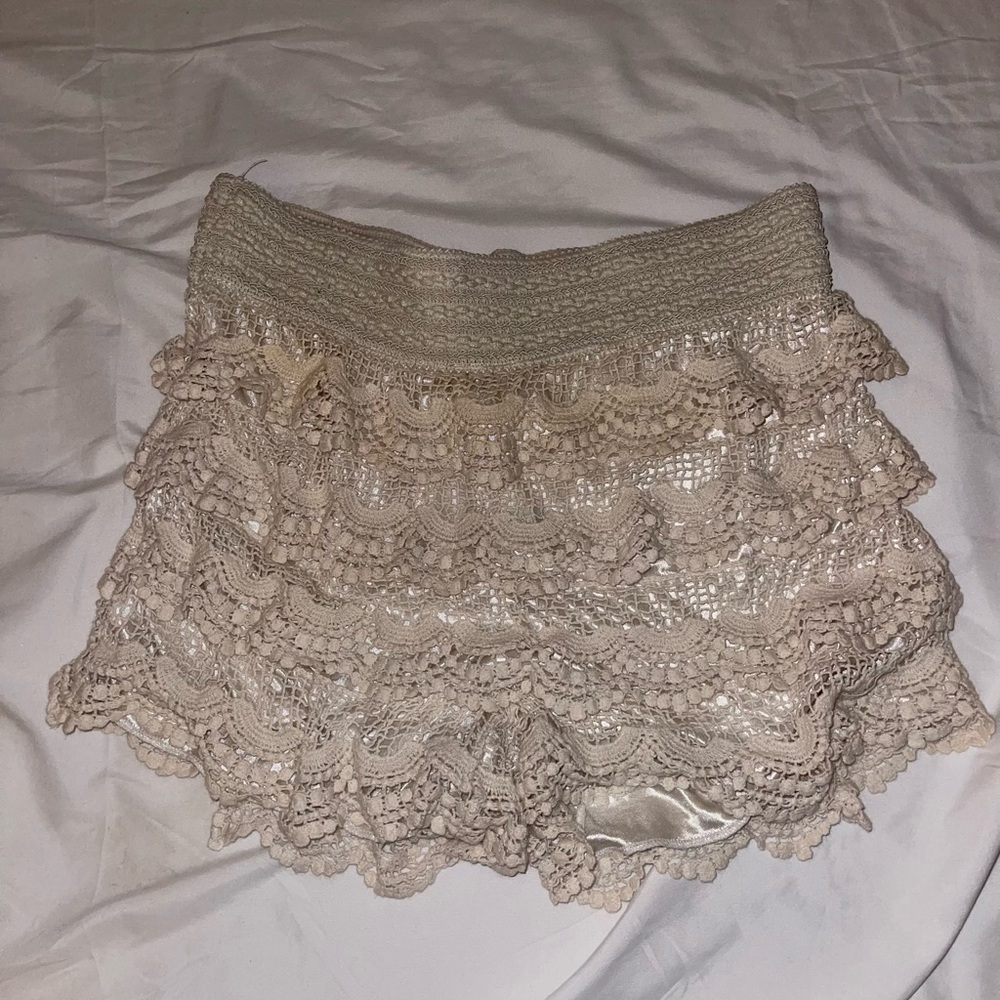 7/$20 bundle; lace shorts
